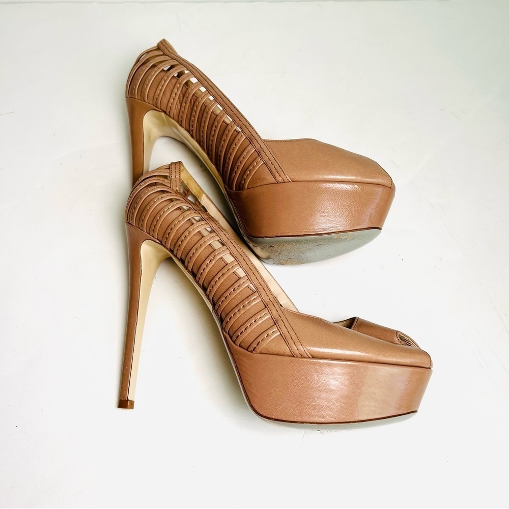 Giorgio Armani Women's Pumps - Picture 8 of 9